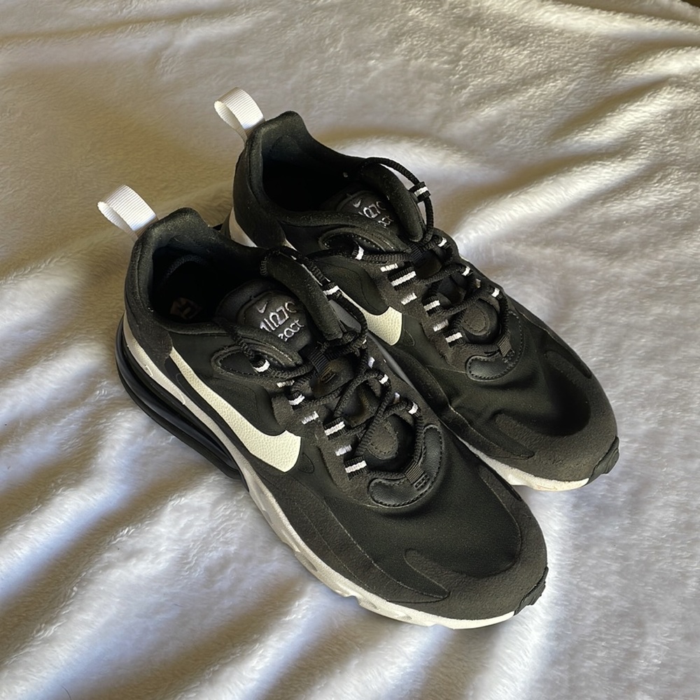Nike Air 270 React